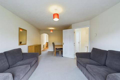 2 bedroom flat to rent, Wharf Lane, Solihull B91