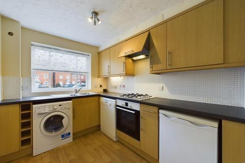 2 bedroom flat to rent, Wharf Lane, Solihull B91