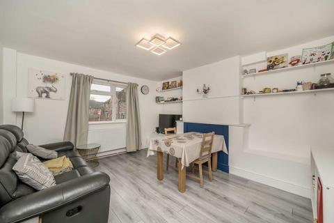 3 bedroom end of terrace house for sale, Cherry Crescent, Brentford TW8