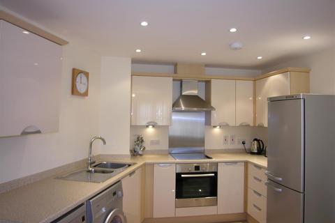 2 bedroom flat to rent, Middlewood Close, Solihull B91