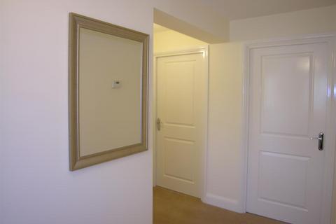 2 bedroom flat to rent, Middlewood Close, Solihull B91