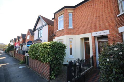 4 bedroom house to rent, Deerbarn Road, Guildford