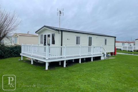 2 bedroom detached house for sale, Seawick Holiday Park, Beach Road, St. Osyth, Clacton-on-Sea, Essex, CO16