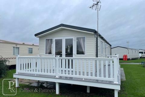 2 bedroom detached house for sale, Seawick Holiday Park, Beach Road, St. Osyth, Clacton-on-Sea, Essex, CO16