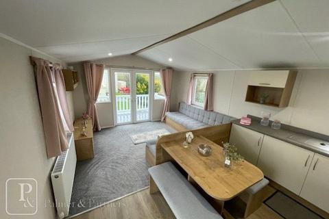 2 bedroom detached house for sale, Seawick Holiday Park, Beach Road, St. Osyth, Clacton-on-Sea, Essex, CO16