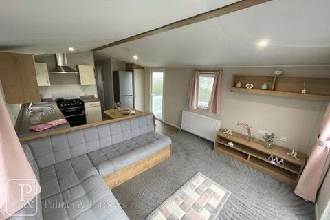 2 bedroom detached house for sale, Seawick Holiday Park, Beach Road, St. Osyth, Clacton-on-Sea, Essex, CO16