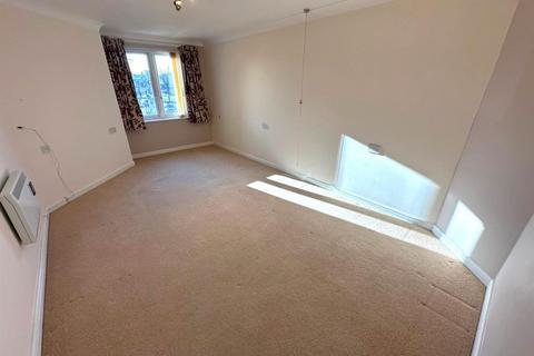 2 bedroom retirement property to rent, Windsor Way, Aldershot