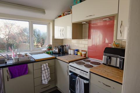 4 bedroom terraced house to rent, Gloucester Road, Bristol BS7