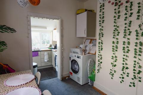 4 bedroom terraced house to rent, Gloucester Road, Bristol BS7