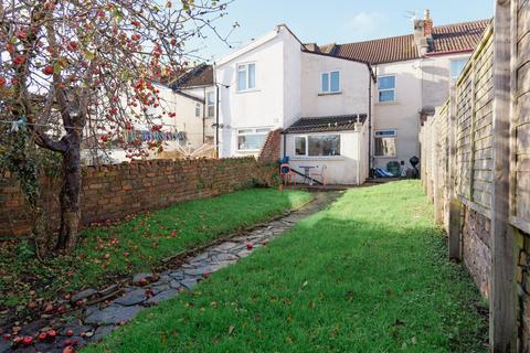 4 bedroom terraced house to rent, Gloucester Road, Bristol BS7