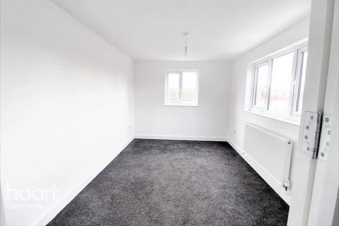 5 bedroom end of terrace house to rent, Alderton Road, CROYDON