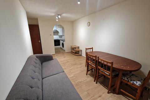 1 bedroom flat for sale, Turner Close, Wembley, HA0