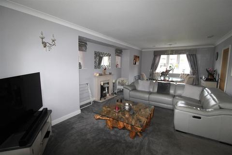 20 Hustlings Drive, Eastchurch, Sheerness, ME12 4JX