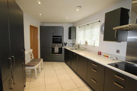 20 Hustlings Drive, Eastchurch, Sheerness, ME12 4JX