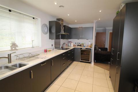 20 Hustlings Drive, Eastchurch, Sheerness, ME12 4JX