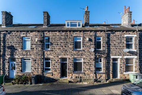 2 bedroom terraced house for sale, East View, Yeadon LS19