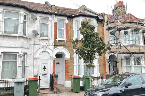 3 bedroom terraced house for sale, 75 Chadwin Road, Canning Town, London, E13 8ND