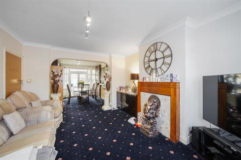 3 bedroom end of terrace house for sale, East Court, WEMBLEY