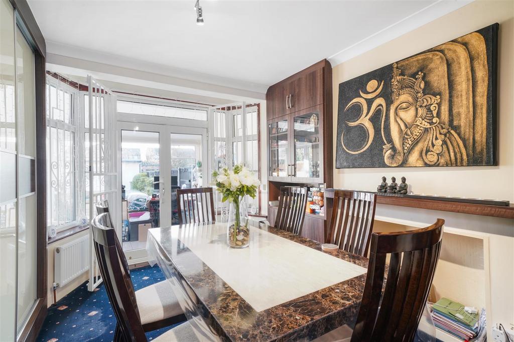 37 East Court - sjb2g A1 M9bi Ad OSViyx Y.jpg