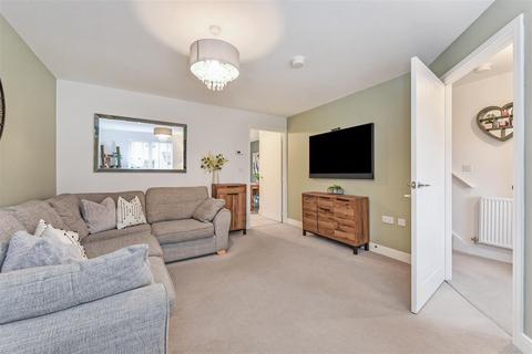 3 bedroom house for sale, Brocade Road, Andover