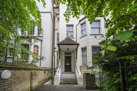 3 bedroom flat to rent, Abbey Road, St John's Wood, London, NW8