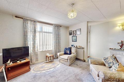 2 bedroom terraced house for sale, Becontree Avenue, Dagenham, RM8