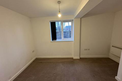 1 bedroom apartment to rent, Swinton Hall Road, Manchester M27