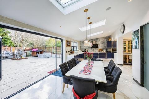 8 Boothstown Drive, Worsley, Manchester, M28 1UF