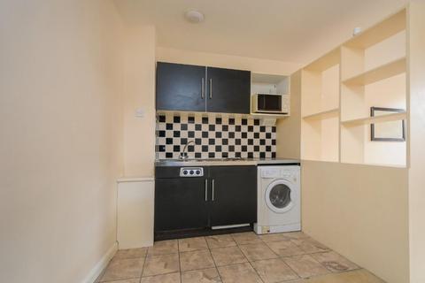 1 bedroom flat for sale, Aylesbury,  Buckinghamshire,  HP20