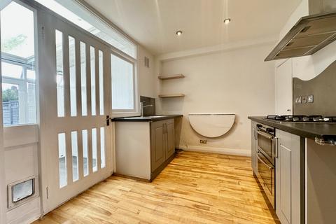 2 bedroom terraced house for sale, Murchison Avenue, Bexley, DA5