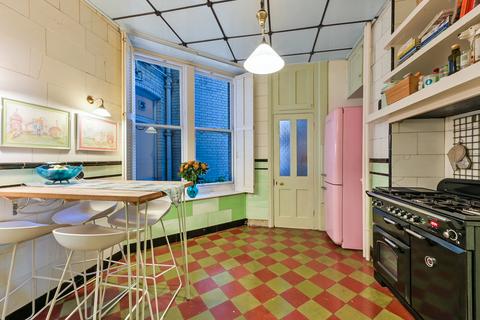 Flat 20, Gordon Mansions Torrington Place, London, WC1E 7HF