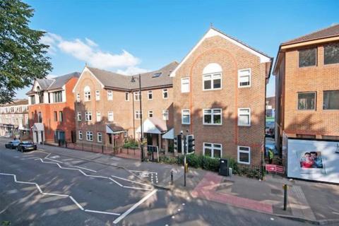 2 bedroom flat to rent, Liberty Court, Reigate RH2