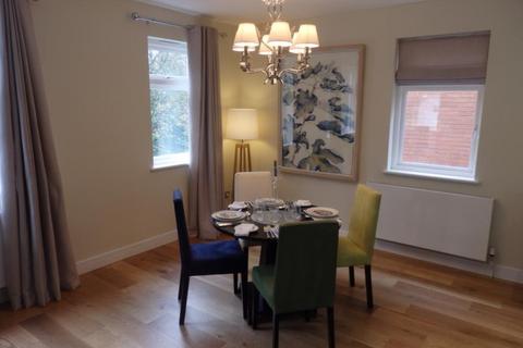 2 bedroom flat to rent, Liberty Court, Reigate RH2