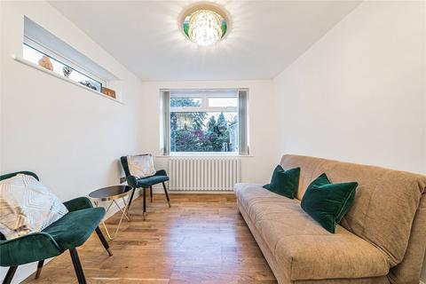 1 Broadacre Close, Uxbridge, UB10 8BL