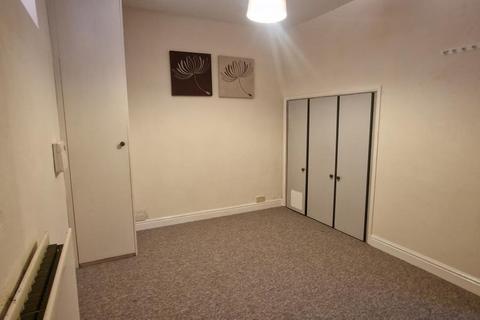 1 bedroom flat to rent, Cambridge Street, Lincs NG31