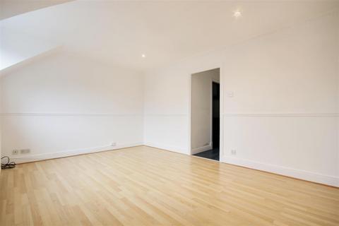 1 bedroom flat for sale, Halleys Ridge, Hertford