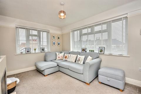 2 bedroom flat for sale, Seaside, Eastbourne