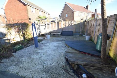 10 Ditchling Close, Eastbourne, BN23 8LS