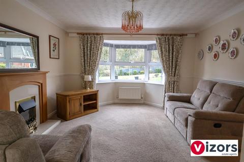 3 bedroom detached bungalow for sale, Fernwood Close, Wirehill, Redditch