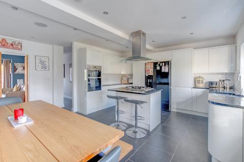 3a Bromsgrove Road, Studley, B80 7PH