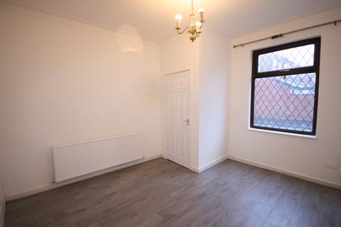 2 bedroom terraced house to rent, Mattison Street, Manchester M11