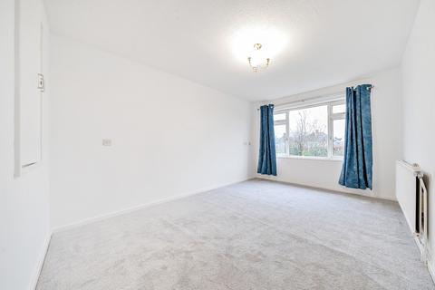 1 bedroom maisonette for sale, Waterside Close, Northolt, Middlesex