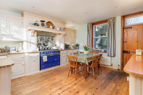 4 bedroom farm house for sale, Gatcombe, Isle of Wight