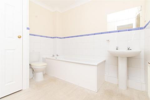 2 bedroom terraced house to rent, Arnold Road, Margate, CT9