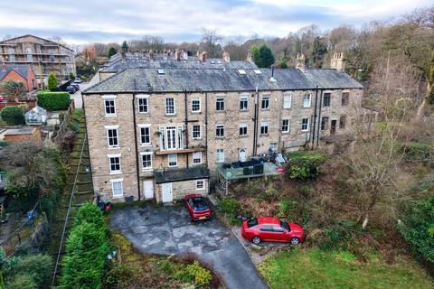 4 bedroom cottage for sale, Fifth Street, Bolton, BL1