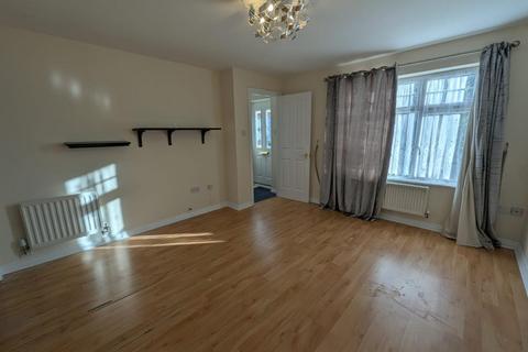 3 bedroom house to rent, Alder Meadow Close, Coventry CV6