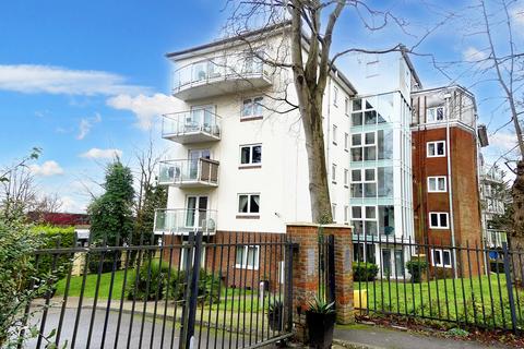 2 bedroom apartment for sale, Turners Hill Road, Pound Hill RH10