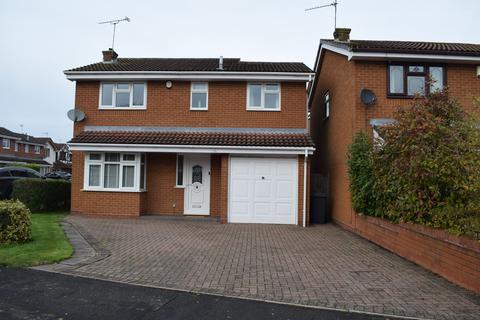 4 bedroom detached house to rent, Launceston Drive, Nuneaton CV11