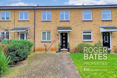 3 bedroom terraced house for sale, Latimer Drive, Steeple View, Laindon, Basildon, Essex SS15