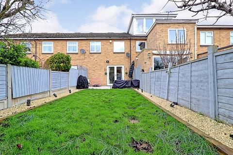 3 bedroom terraced house for sale, Latimer Drive, Steeple View, Laindon, Basildon, Essex SS15